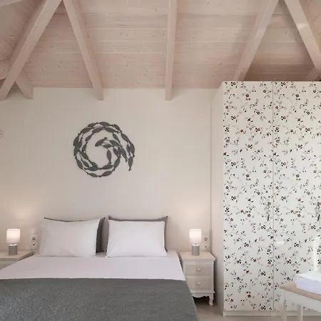 Alba Bianca Villa, Family Retreat With Heated Pool By Thinkvilla Villa *