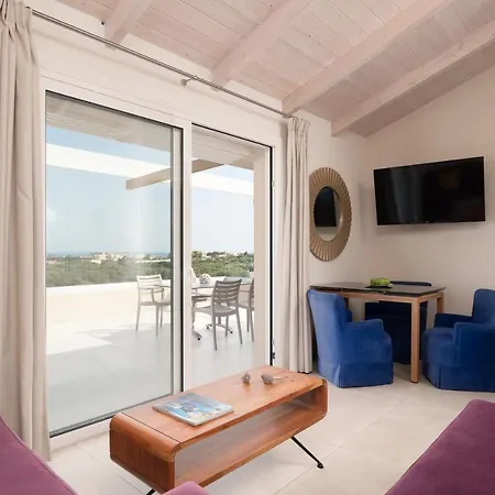 Alba Bianca Villa, Family Retreat With Heated Pool By Thinkvilla Villa