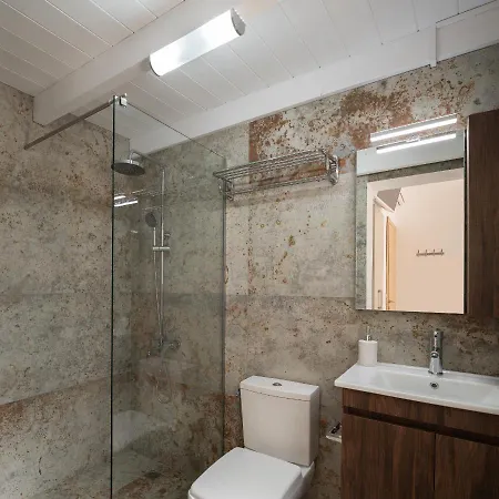 Alba Bianca Villa, Family Retreat With Heated Pool By Thinkvilla * הרסוניסוס